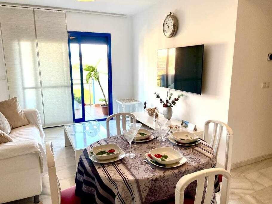 Apartamento Rocio By Solymar Holiday Torre Del Mar Dış mekan fotoğraf